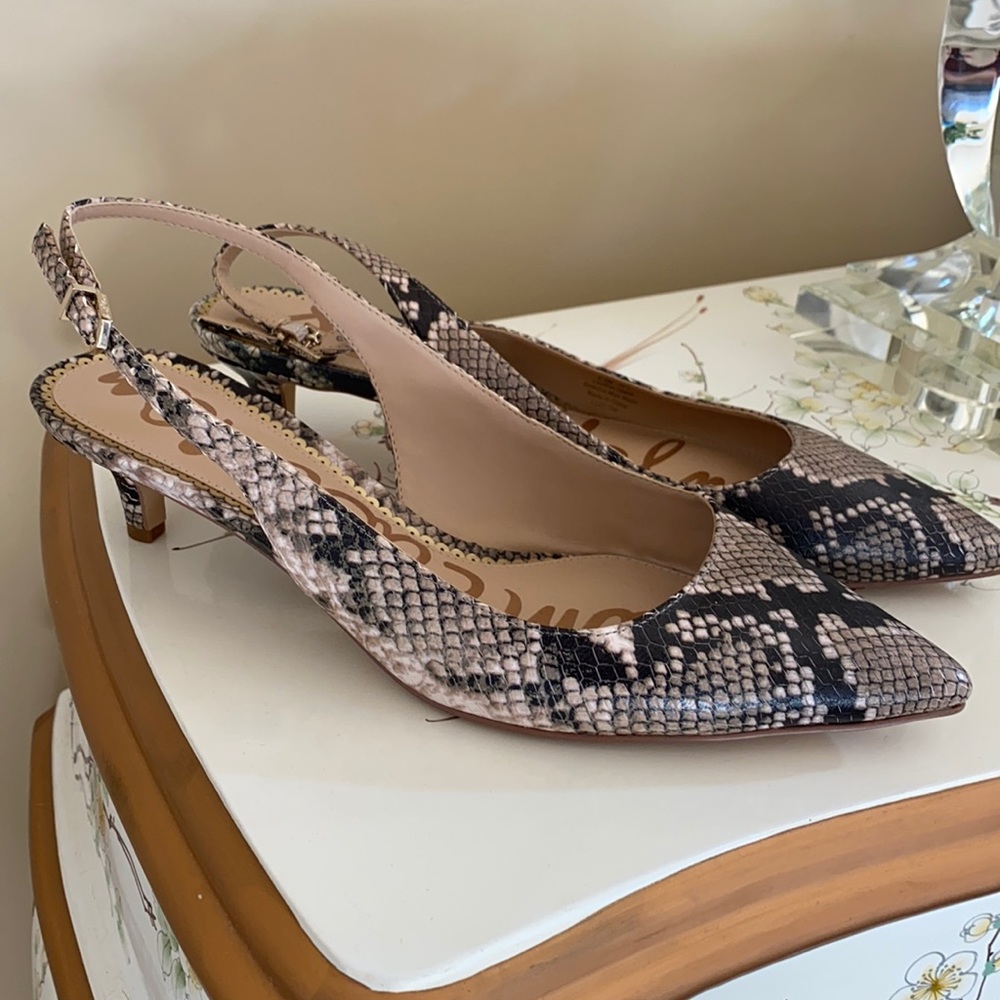 NEVER WORN. Sam Edelman snake print kitten heels size 9.5